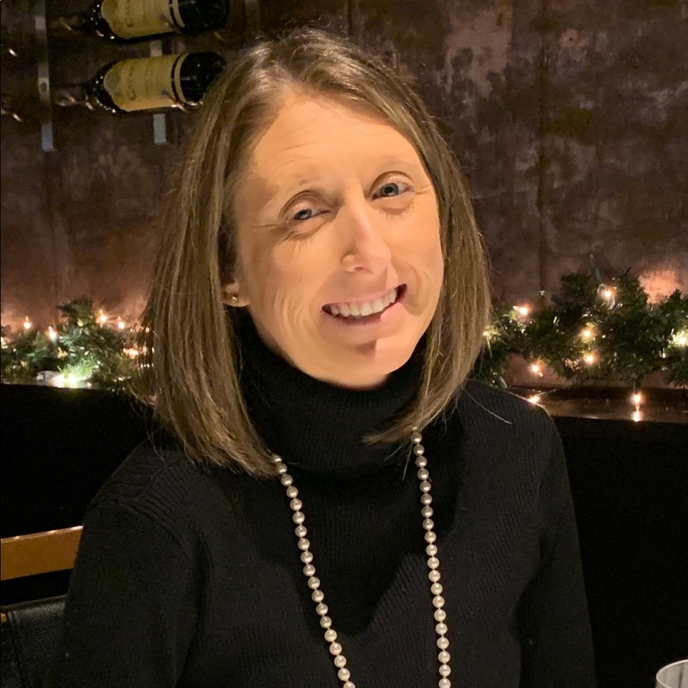 Meet your Posher, Jennifer